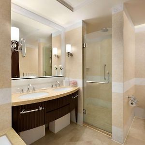 Executive King Suite